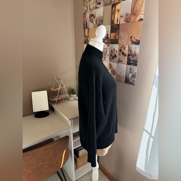 Everlane black recycled cashmere mock neck sweater size large - Picture 4 of 5